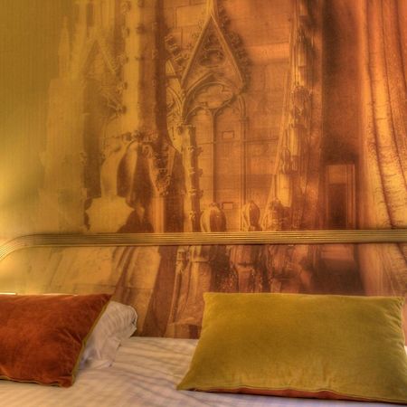 Hotel Cathedrale Страсбург Стая снимка
