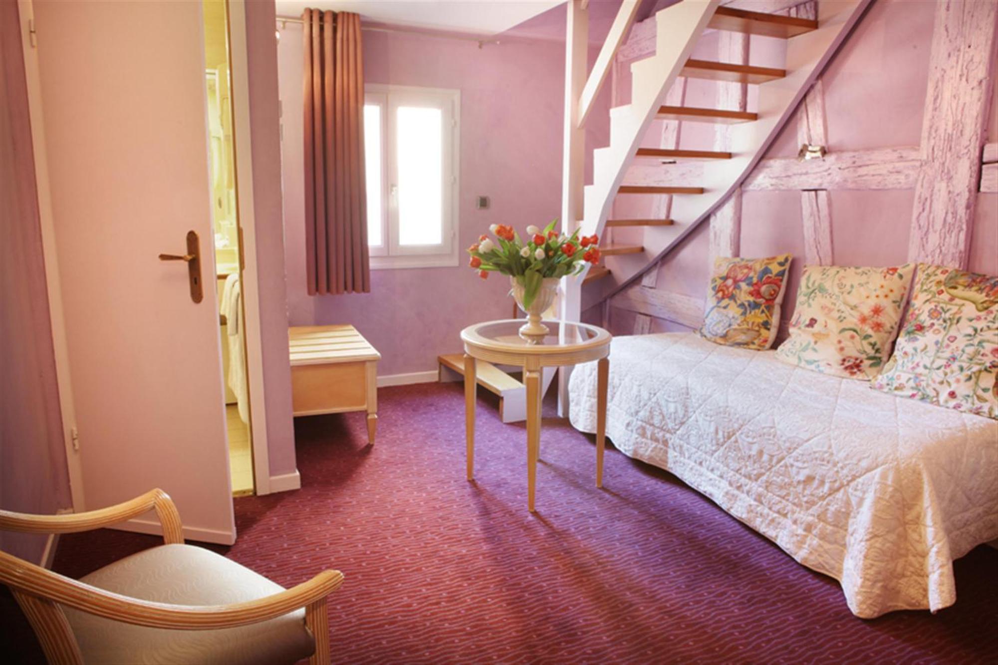 Hotel Cathedrale Страсбург Стая снимка